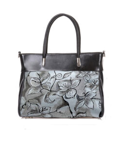 Hand-painted bag - Black and white flowers