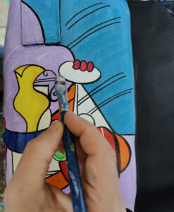 Borsa dipinta a mano – Nudo con natura morta di Picasso