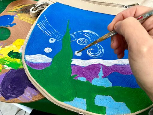 Borsa da donna dipinta a mano – La notte stellata di Van Gogh