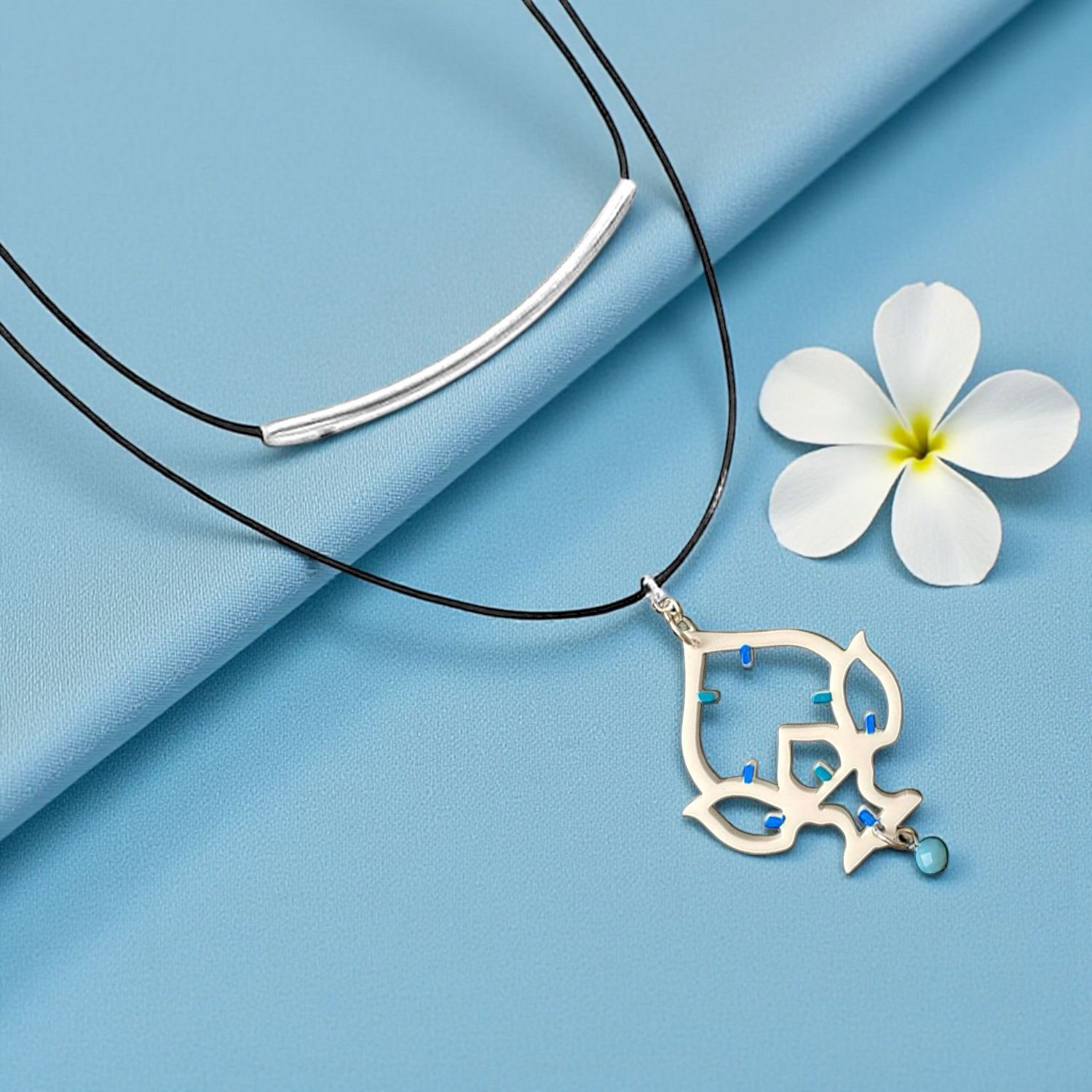 Collana dipinta a mano - Luminarie salentine Pumo Collana dipinta a mano - Luminarie salentine Pumo