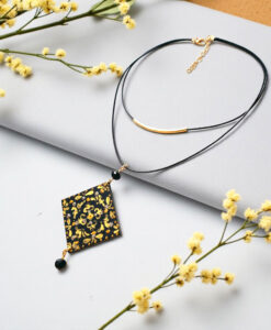 Collana con ciondolo dipinto a mano - Maioliche Damasco
